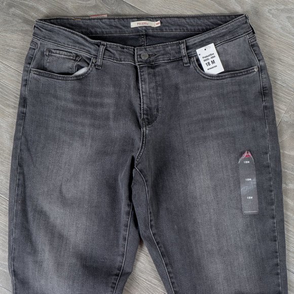 NWT Lee Riders 711 - Skinny Mid rise - size 18M - Picture 2 of 4